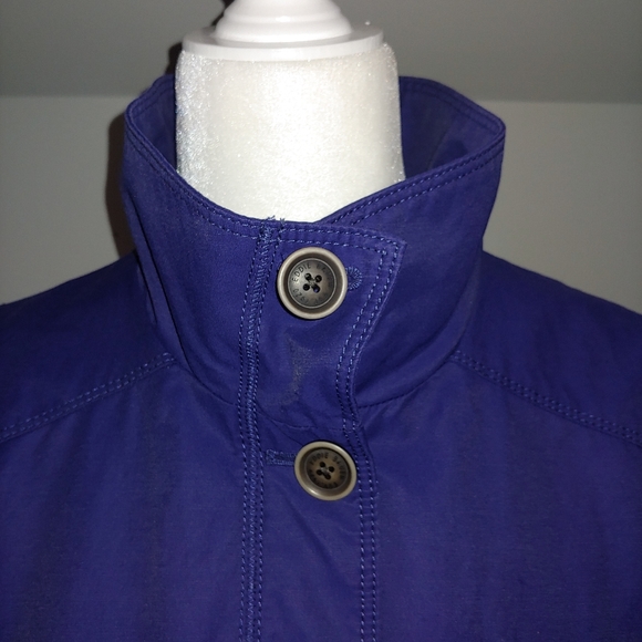 Eddie Bauer Raincoat - Picture 5 of 11